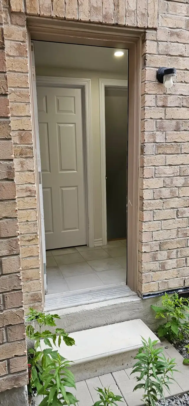 2 Bed 1 bath basement for rent in Oshawa - Photo 3