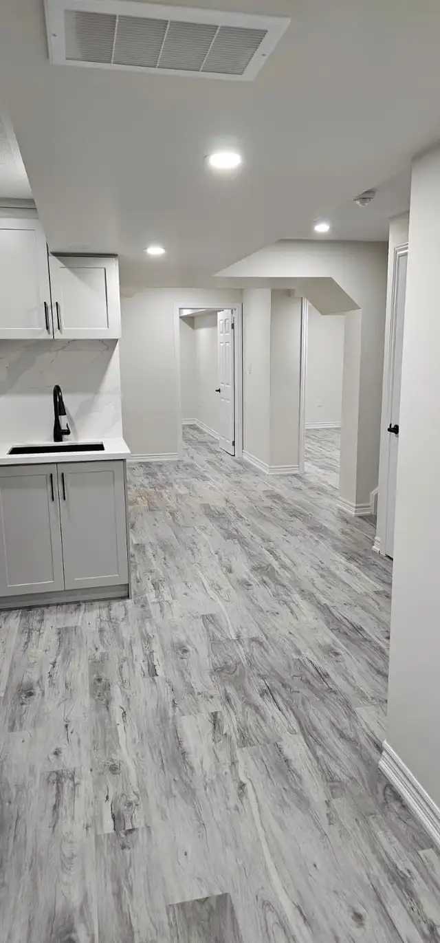 2 Bed 1 bath basement for rent in Oshawa - Photo 5