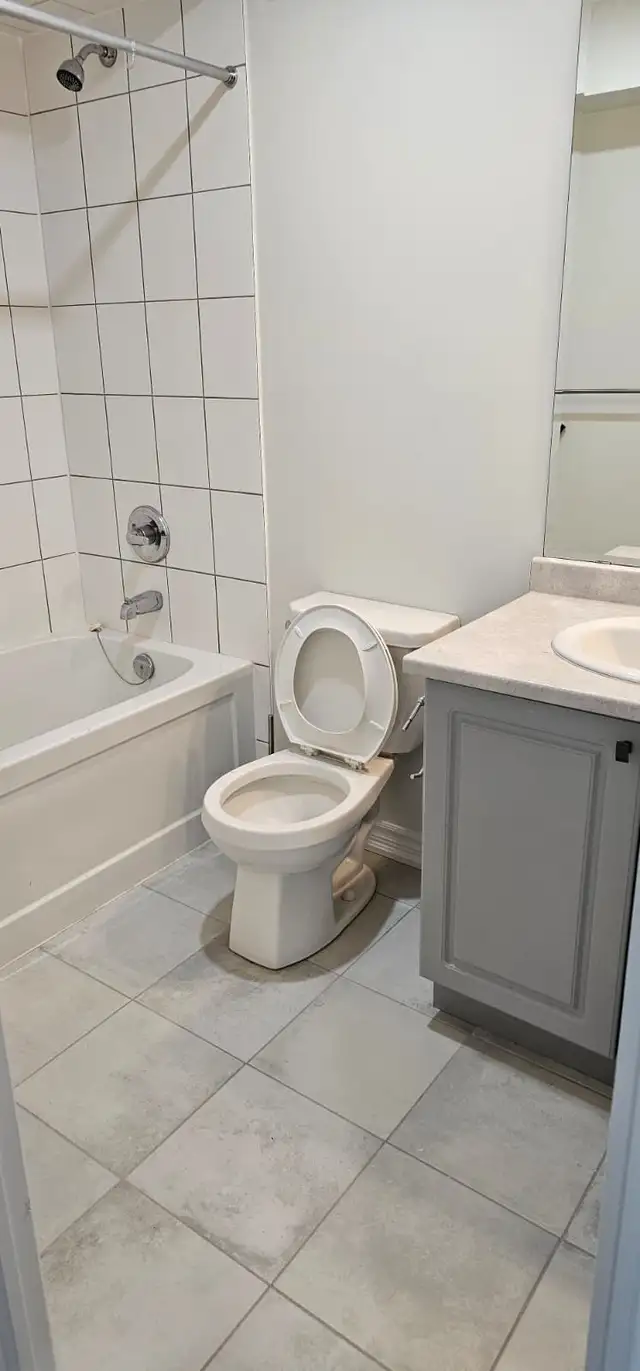 2 Bed 1 bath basement for rent in Oshawa - Photo 8