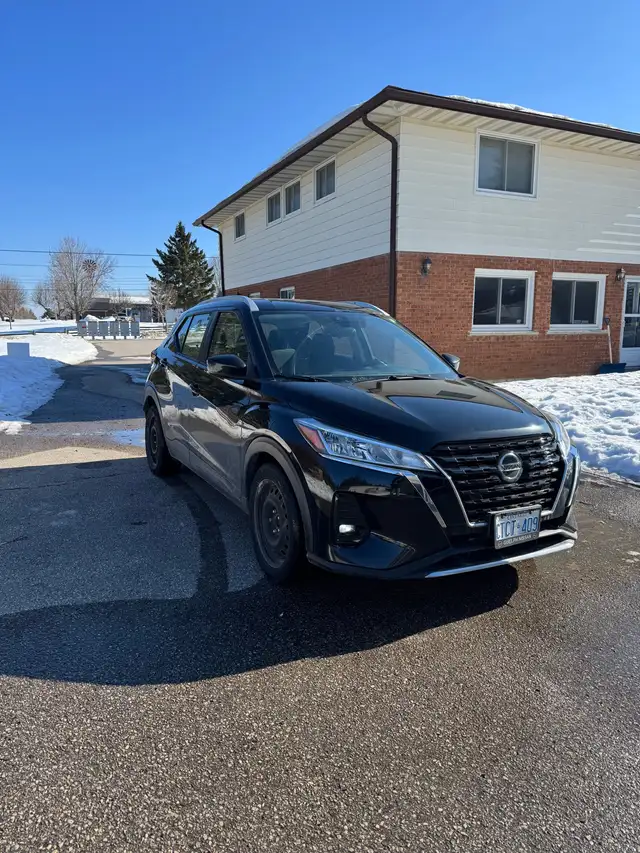 2021 Nissan Kicks SV - Photo 2