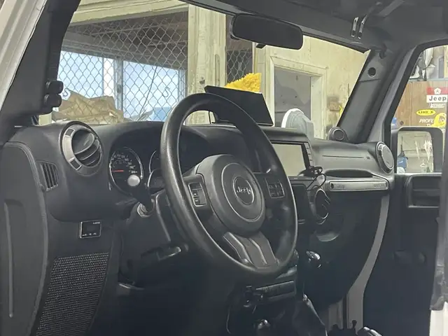 2012 Jeep Wrangler Sport  LOW 80,104km - Photo 9