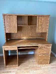 Computer desk and hutch - Photo 2