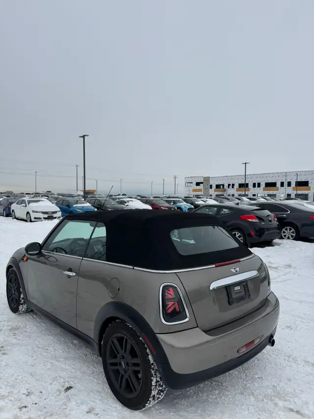 2011 MINI Cooper Convertible : No Reported Accidents, One Owner, - Photo 4
