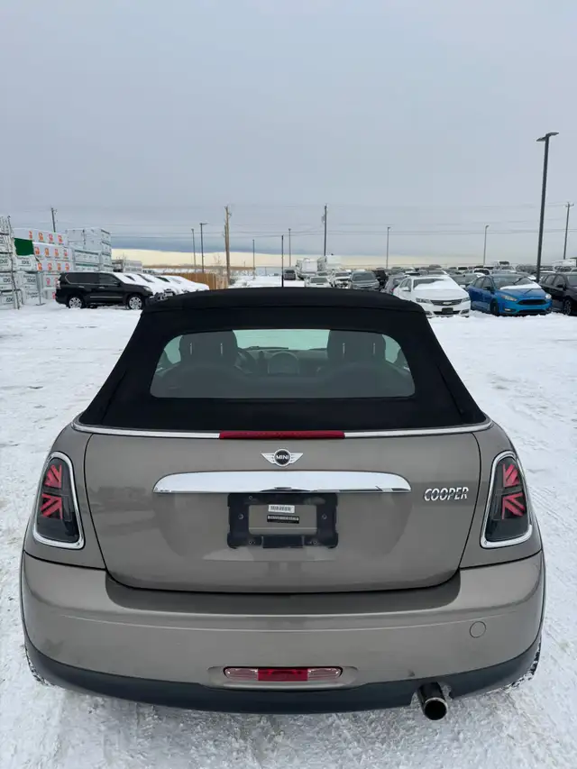 2011 MINI Cooper Convertible : No Reported Accidents, One Owner, - Photo 5