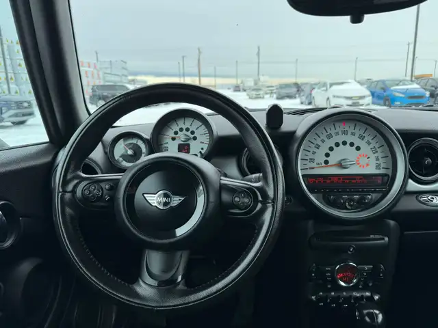 2011 MINI Cooper Convertible : No Reported Accidents, One Owner, - Photo 11