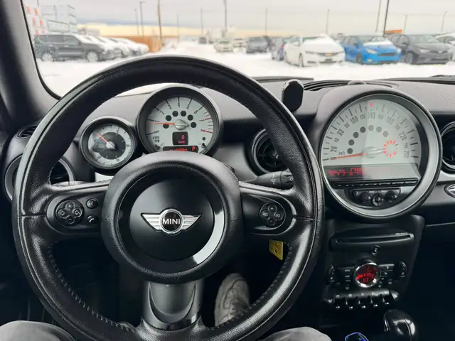 2011 MINI Cooper Convertible : No Reported Accidents, One Owner, - Photo 12