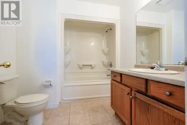 Upper Level House For Rent In South Windsor - Photo 5