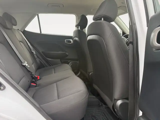 2021 Hyundai Venue Low Km H.seat B.cam Bluetooth 1yr warranty - Photo 14