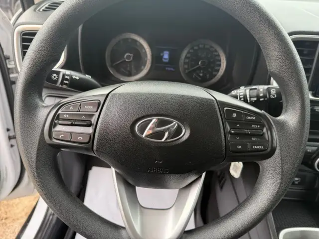 2021 Hyundai Venue Low Km H.seat B.cam Bluetooth 1yr warranty - Photo 16