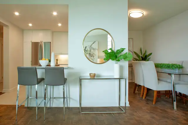 Premium, Waterfront 1-Bedroom   Den for Rent in Burlington! - Photo 6