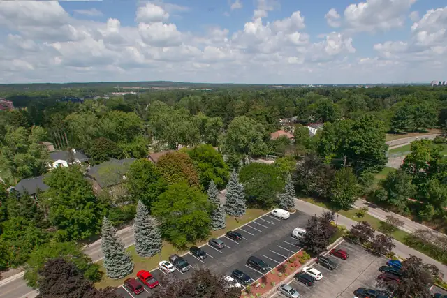 Premium, Waterfront 1-Bedroom   Den for Rent in Burlington! - Photo 13