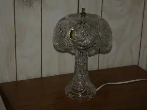 Très belle lampe de chevet en cristal à motif Pin Wheel à vendre