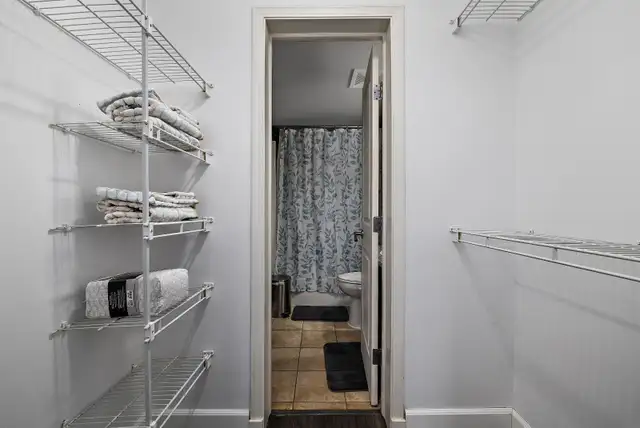 2 BedCondo in THE LEGACY FURNISHED Rogers Place View - Photo 12