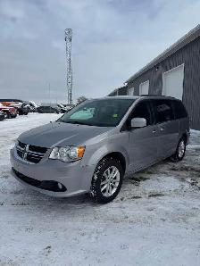 2018 Dodge Grand Caravan Crew Plus - Photo 2