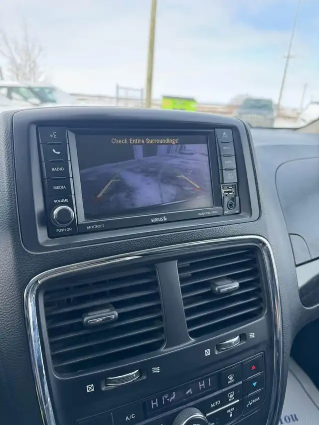 2018 Dodge Grand Caravan Crew Plus - Photo 11
