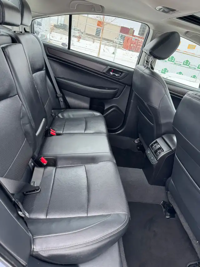 2016 Subaru Legacy 2.5i Limited AWD : Low Mileage - Photo 8