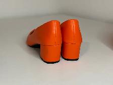 NEW Womens Orange Heels (Size 7.5) - Photo 2