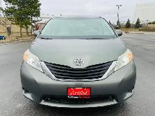 2011 Toyota Sienna LE 4dr Front-wheel Drive Passenger Van Automa - Photo 3