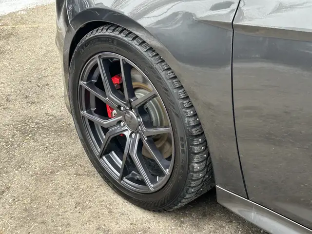 2017 Ford Focus ST 6-SPD/NAVIGATION/BACK UP CAMERA/SUNROOF/FINAN - Photo 24