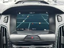 2017 Ford Focus ST 6-SPD/NAVIGATION/BACK UP CAMERA/SUNROOF/FINAN - Photo 30