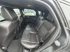 2017 Ford Focus ST 6-SPD/NAVIGATION/BACK UP CAMERA/SUNROOF/FINAN - Photo 39