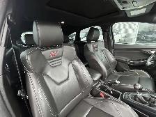 2017 Ford Focus ST 6-SPD/NAVIGATION/BACK UP CAMERA/SUNROOF/FINAN - Photo 42