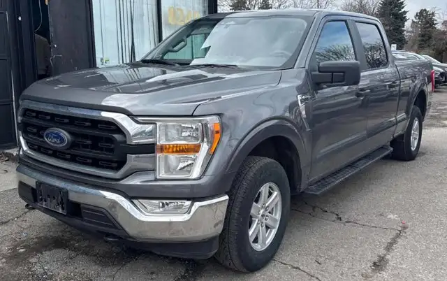 2022 Ford F-150 XLT Crew 4X4 | 3.5L | Nav | Bucket Seats