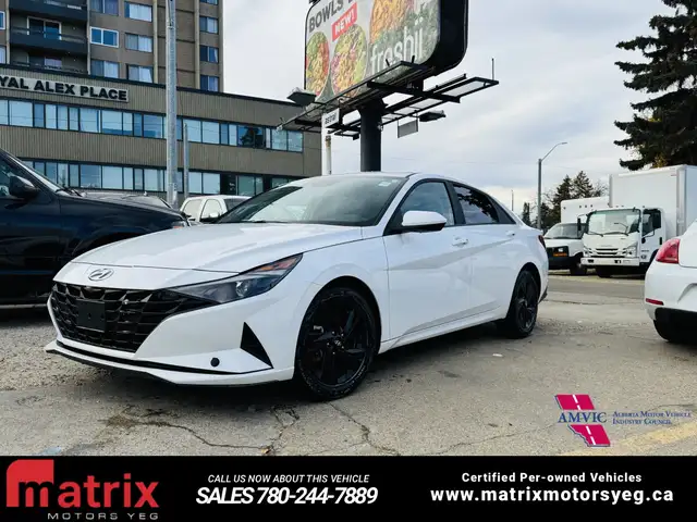 2022 Hyundai Elantra SEL - Photo 4