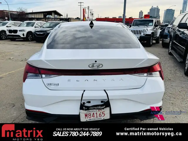 2022 Hyundai Elantra SEL - Photo 14