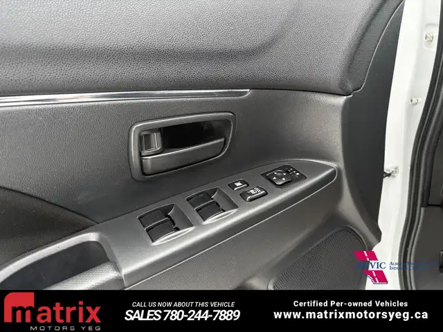 2022 Mitsubishi RVR ES - Photo 14