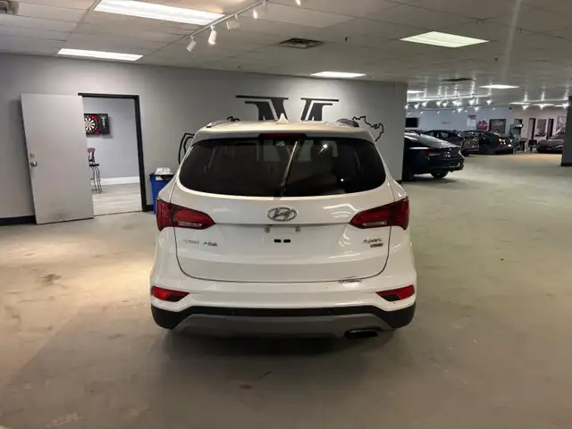 2018 Hyundai Santa Fe Sport 2.4L Premium AWD - Photo 6
