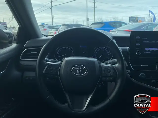 2022 Toyota Camry SE - Photo 13
