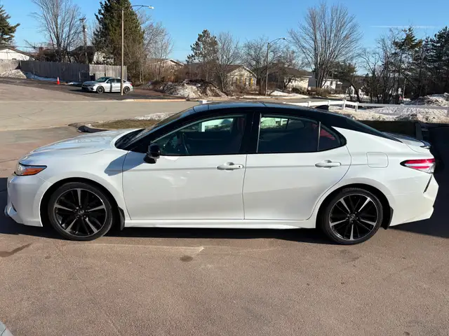 2020 Toyota Camry XSE Panoramic Sunroof! Backup Camera! Htd.... - Photo 3