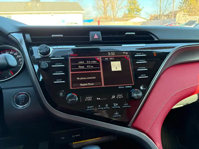 2020 Toyota Camry XSE Panoramic Sunroof! Backup Camera! Htd.... - Photo 15