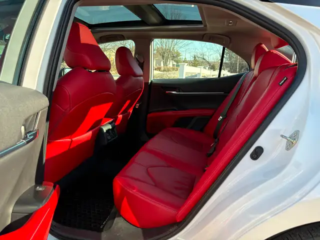 2020 Toyota Camry XSE Panoramic Sunroof! Backup Camera! Htd.... - Photo 19