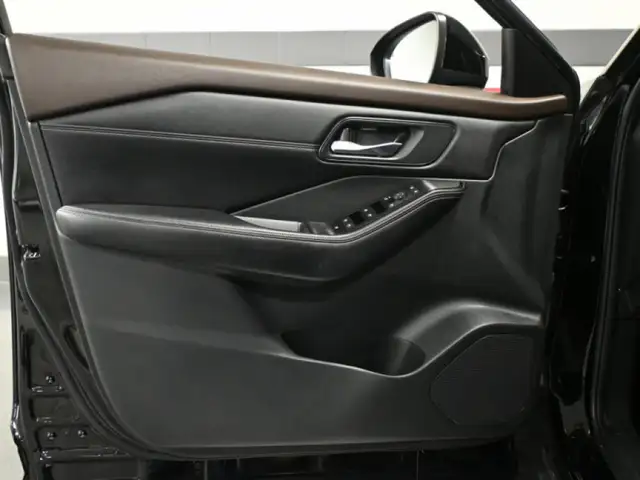 2023 Nissan Rogue SV Midnight Edition Leather 360CAM Panoramic R - Photo 11