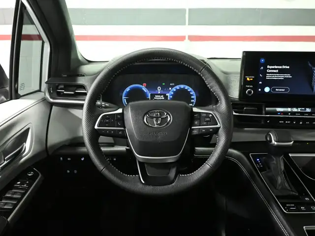 2025 Toyota SIENNA HYBRID XSE No Accident Sunroof Digital Dash W - Photo 12