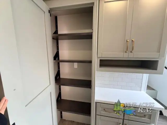 2026 Brinkley Model Z 3100 - Photo 14