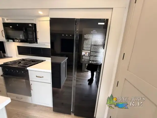 2026 Brinkley Model Z 3100 - Photo 16