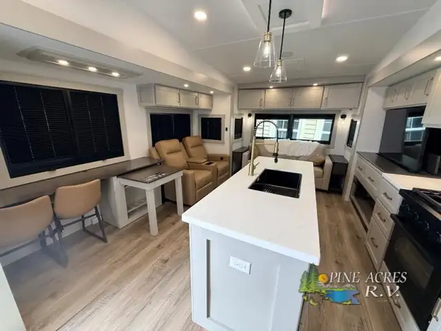 2026 Brinkley Model Z 3100 - Photo 18