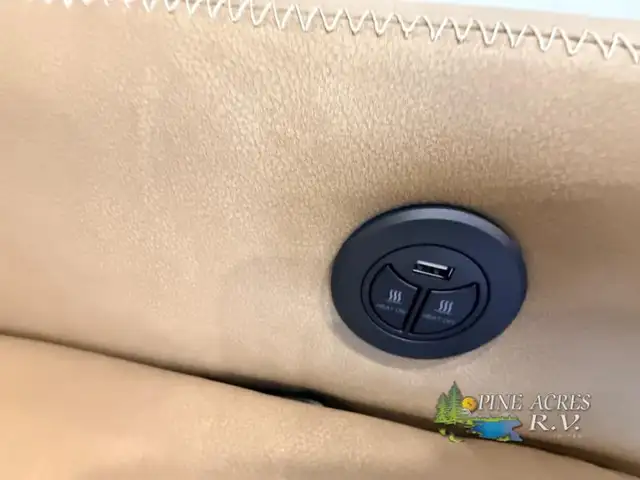 2026 Brinkley Model Z 3100 - Photo 24