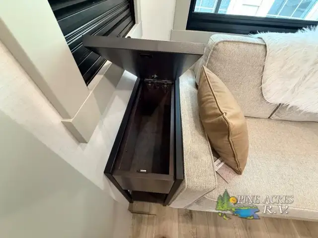 2026 Brinkley Model Z 3100 - Photo 26