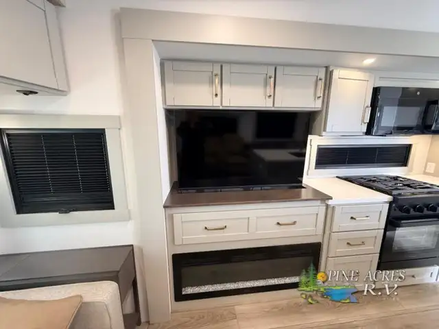 2026 Brinkley Model Z 3100 - Photo 29