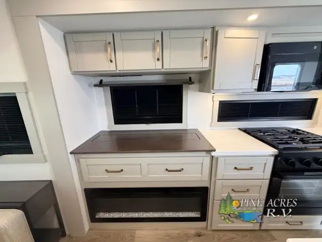 2026 Brinkley Model Z 3100 - Photo 32