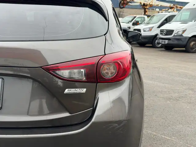 2014 Mazda MAZDA3 GS-SKYGREAT FUEL ECONOMY - Photo 13