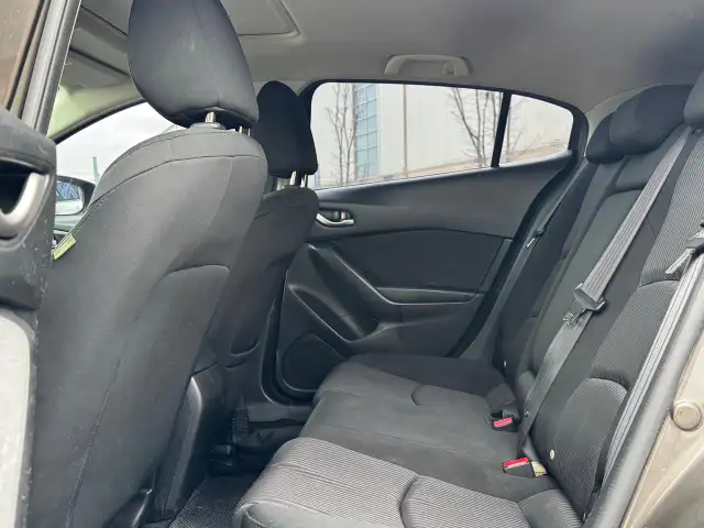 2014 Mazda MAZDA3 GS-SKYGREAT FUEL ECONOMY - Photo 27