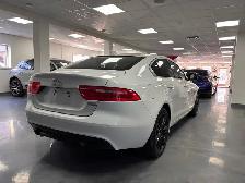 2018 Jaguar XE 25t AWD Prestige - Photo 3