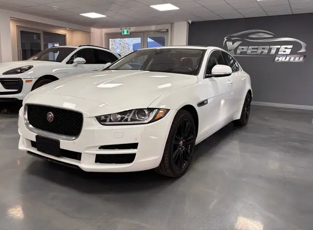 2018 Jaguar XE 25t AWD Prestige - Photo 7