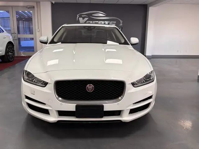 2018 Jaguar XE 25t AWD Prestige - Photo 8