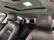 2018 Jaguar XE 25t AWD Prestige - Photo 13